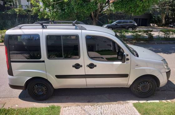 FIAT DOBLÒ 1.8 MPI ESSENCE 7L 16V FLEX 4P MANUAL